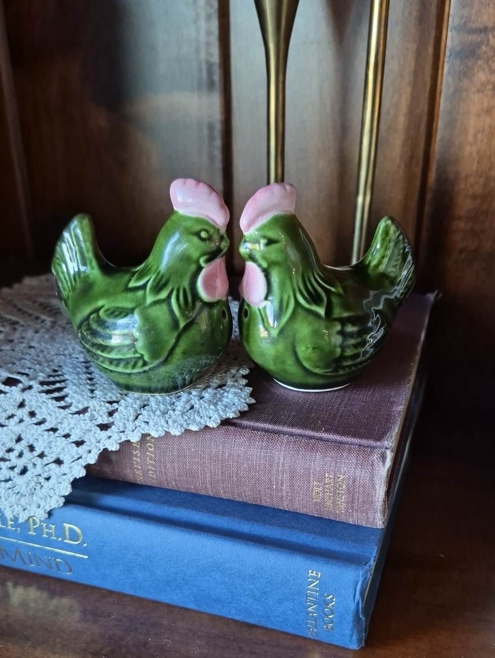 Green Ceramic Hen Salt and Pepper Shakers - Vintage Style